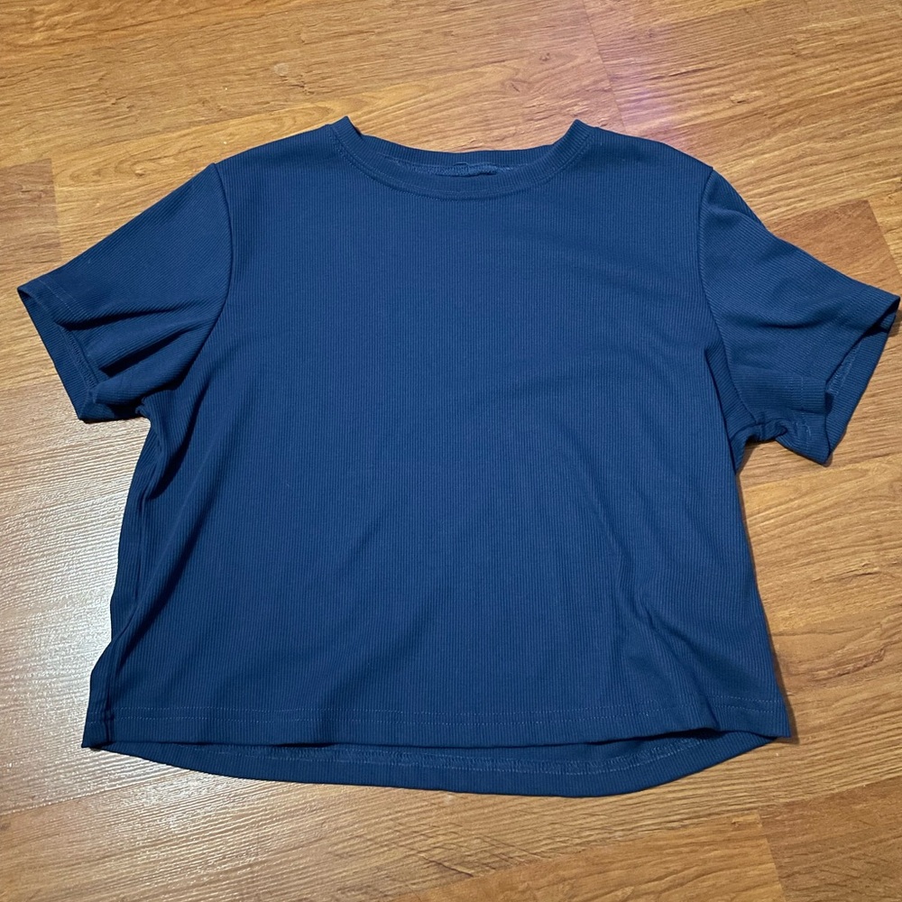 SHEIN Short Sleeve Crop Top